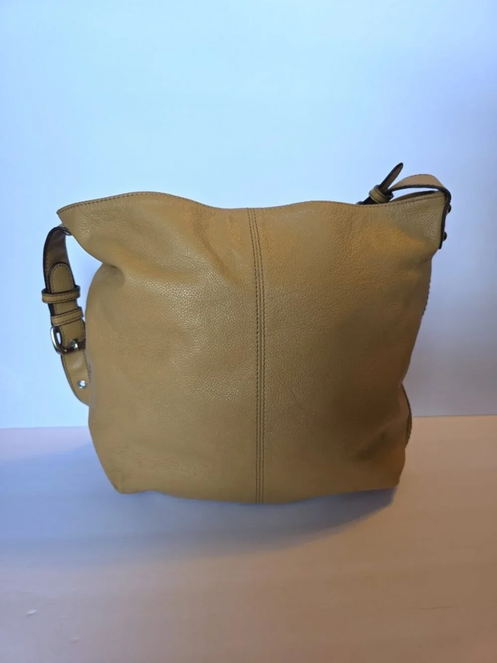 Tignanello Pebbled Leather Hobo Shoulder Bag Tan Adjustable Strap